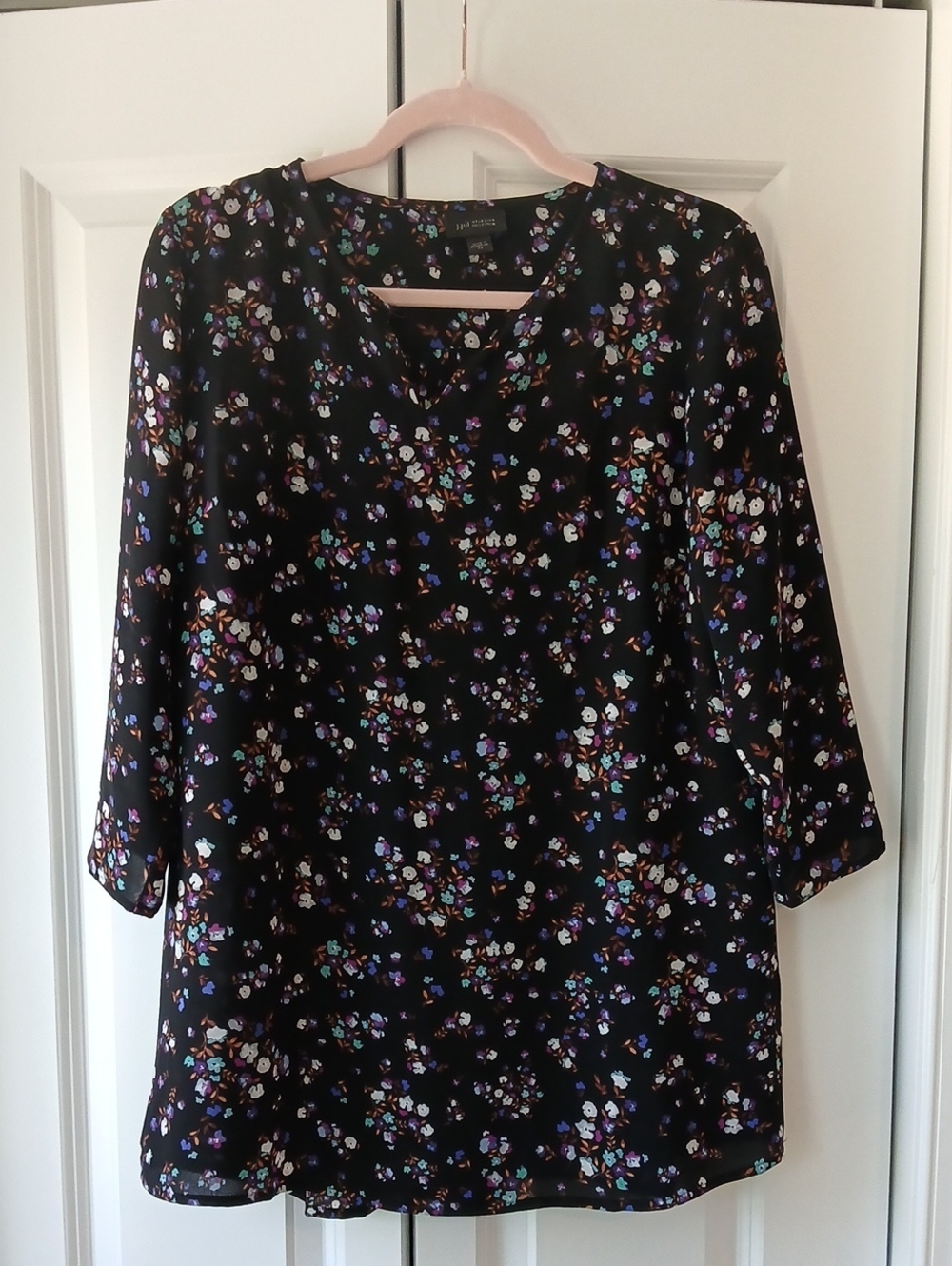 J Jill Wearever Women's Black Floral Button Accordian Pleated Back Shirt Size XS
